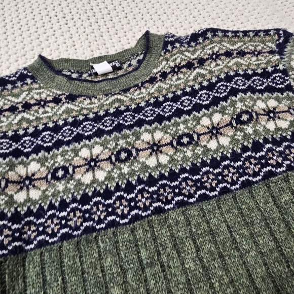 Vtg Fashion Bug Fair Isle Winter Sweater Size 18/20 - Picture 3 of 7